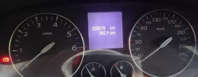 RENAULT Laguna 2.0 16V (140 KM)