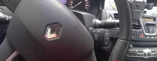 RENAULT Laguna 2.0 16V (140 KM)