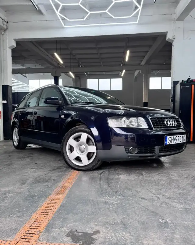 AUDI A4 Avant 