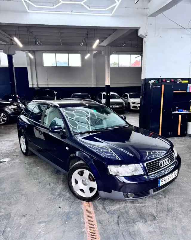 AUDI A4 Avant 