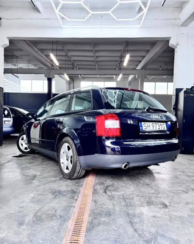 AUDI A4 Avant 