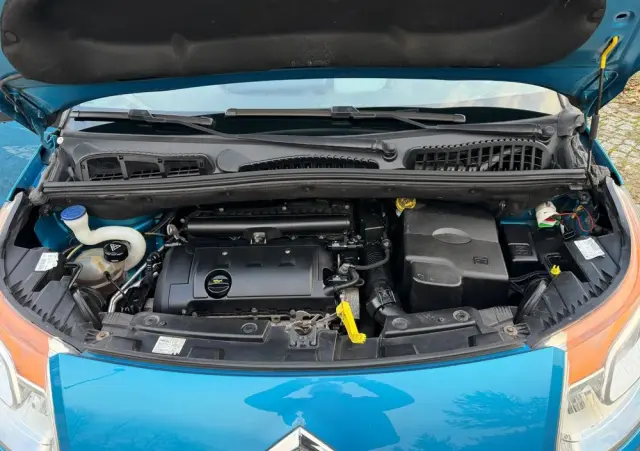 CITROËN C3 Picasso VTi 120 Color Selektion