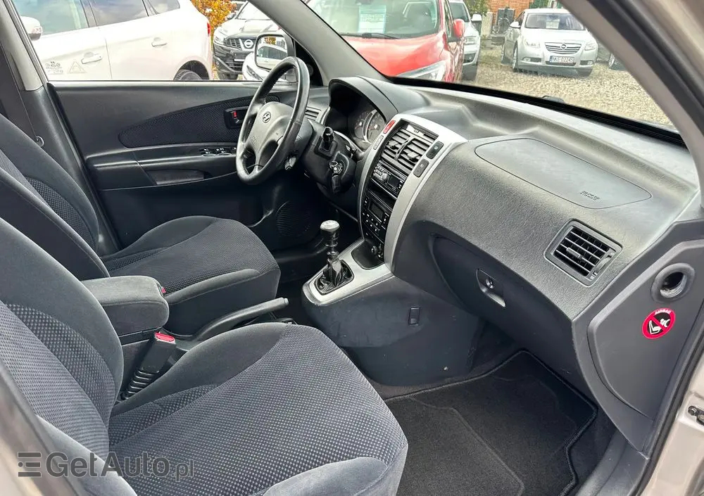 HYUNDAI Tucson 