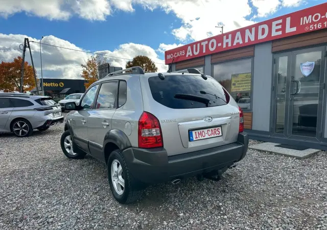HYUNDAI Tucson 