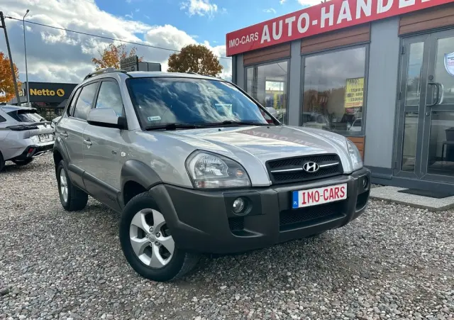 HYUNDAI Tucson 