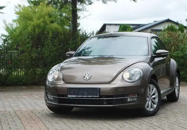 VOLKSWAGEN Beetle 