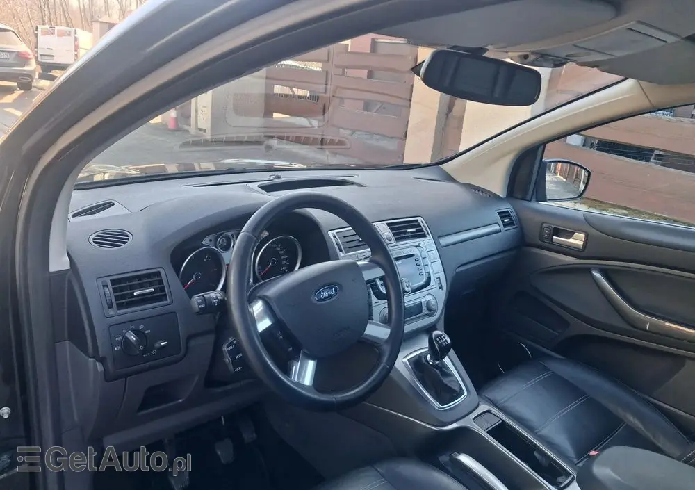 FORD Kuga 2.0 TDCi 2x4 Titanium