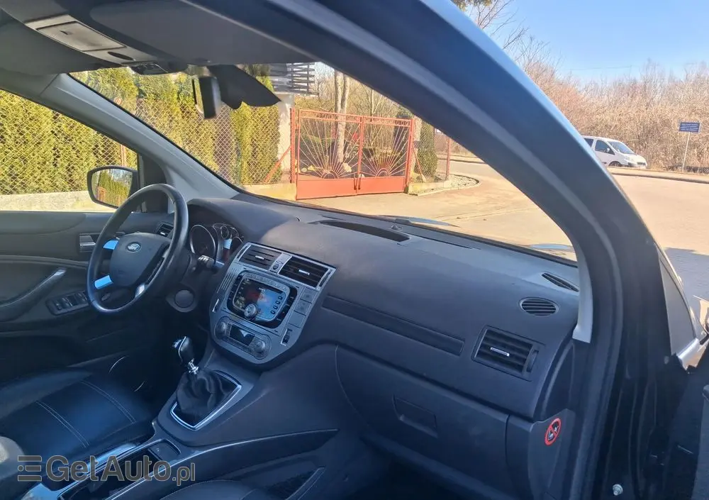 FORD Kuga 2.0 TDCi 2x4 Titanium