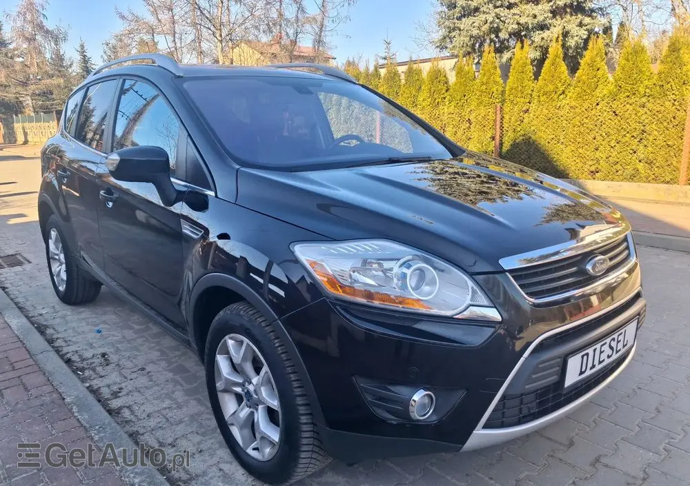 FORD Kuga 2.0 TDCi 2x4 Titanium