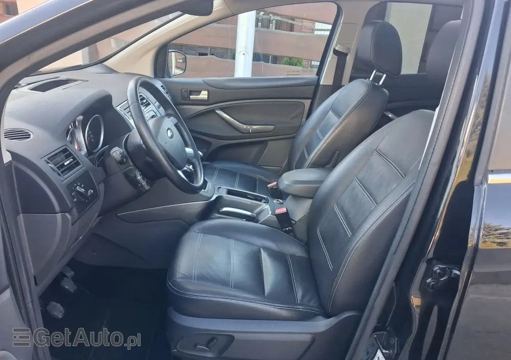 FORD Kuga 2.0 TDCi 2x4 Titanium