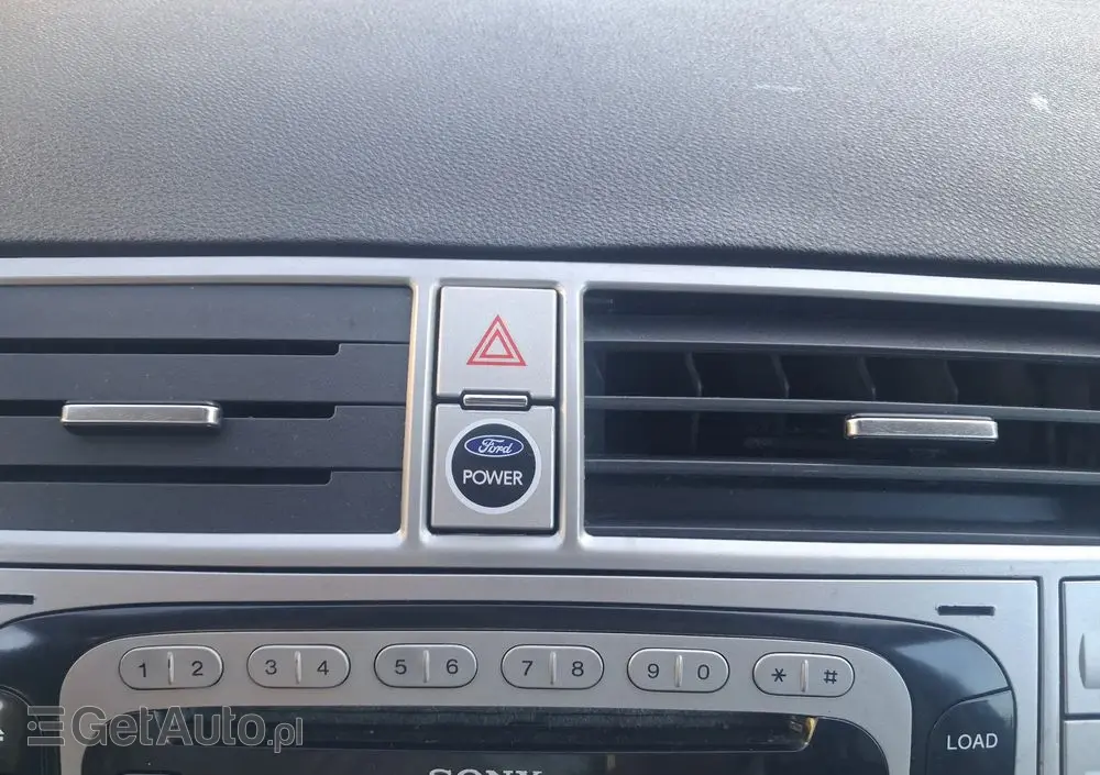 FORD Kuga 2.0 TDCi 2x4 Titanium