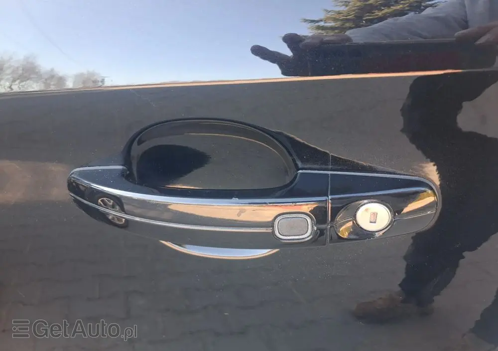 FORD Kuga 2.0 TDCi 2x4 Titanium