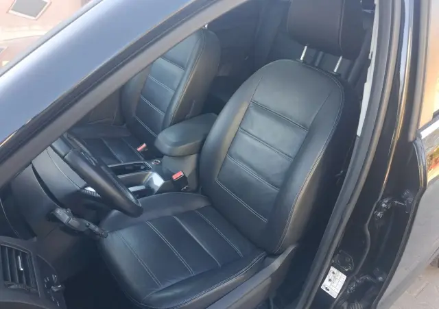 FORD Kuga 2.0 TDCi 2x4 Titanium