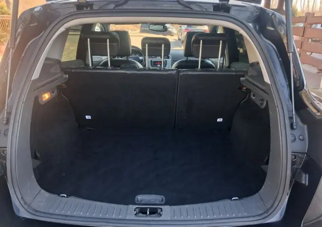 FORD Kuga 2.0 TDCi 2x4 Titanium