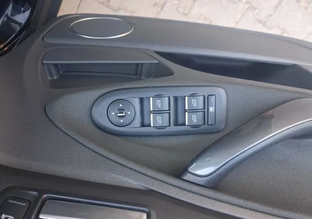 FORD Kuga 2.0 TDCi 2x4 Titanium