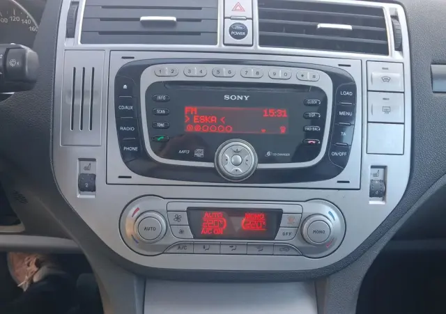 FORD Kuga 2.0 TDCi 2x4 Titanium