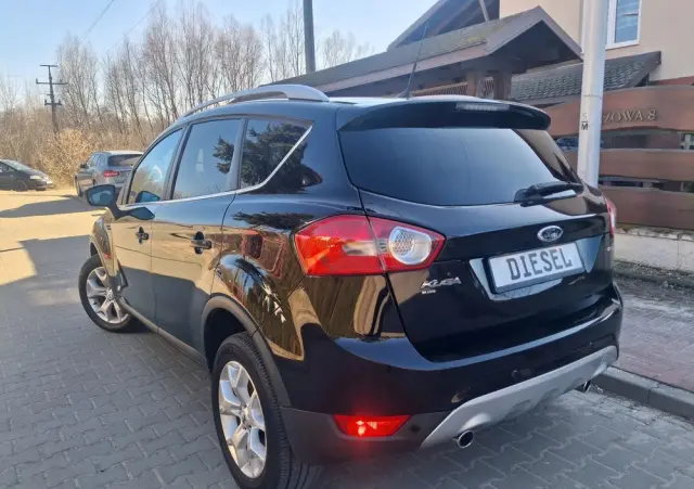 FORD Kuga 2.0 TDCi 2x4 Titanium