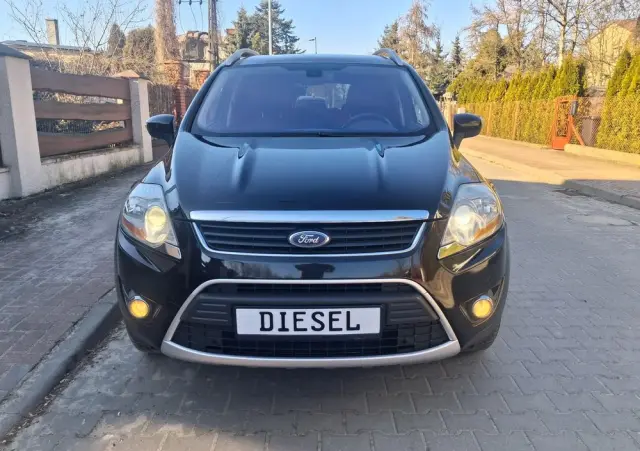 FORD Kuga 2.0 TDCi 2x4 Titanium