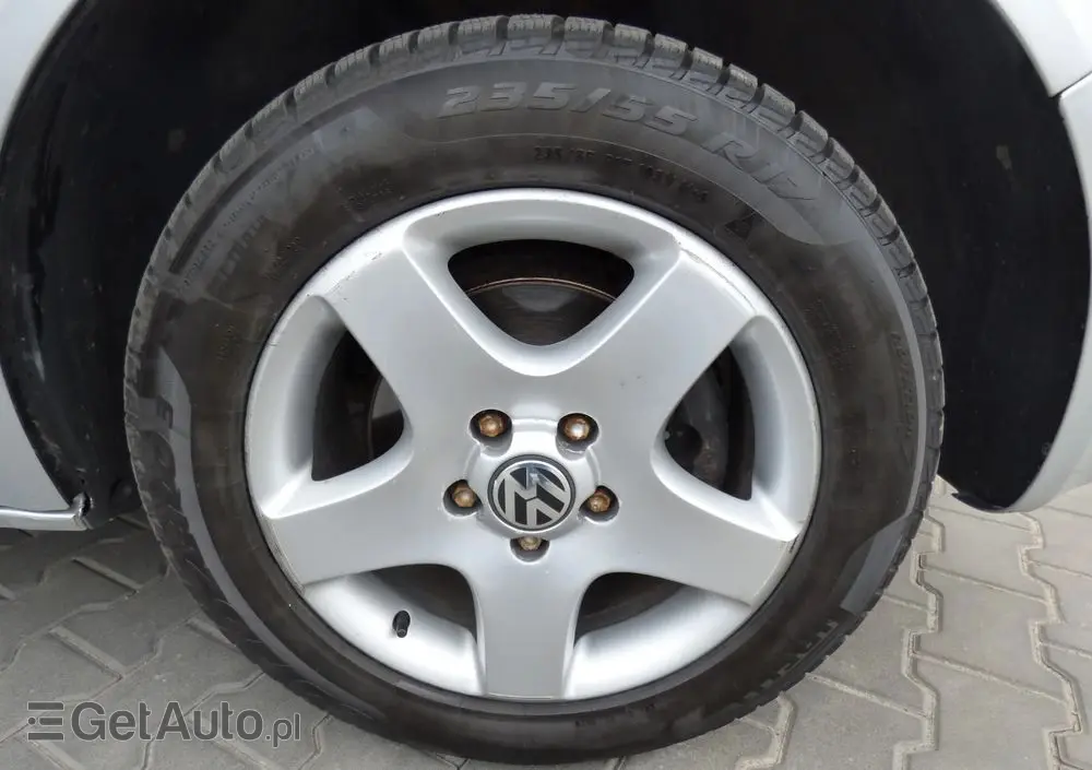 VOLKSWAGEN MULTIVAN 