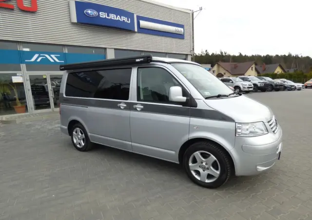 VOLKSWAGEN MULTIVAN 