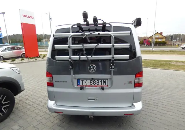 VOLKSWAGEN MULTIVAN 