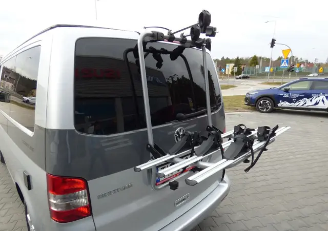 VOLKSWAGEN MULTIVAN 