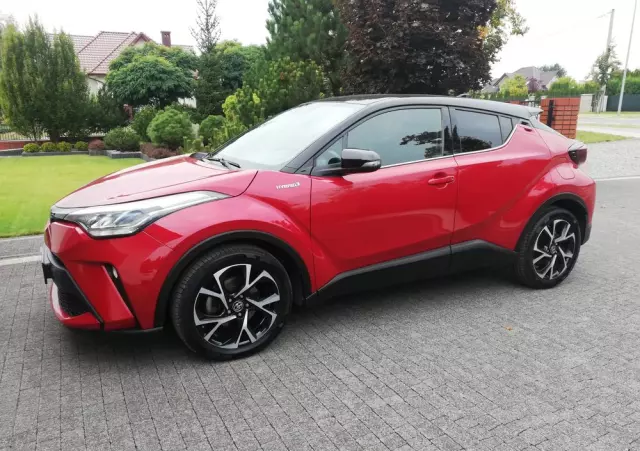 TOYOTA C-HR 