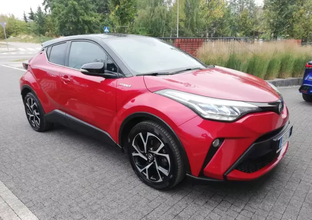 TOYOTA C-HR 