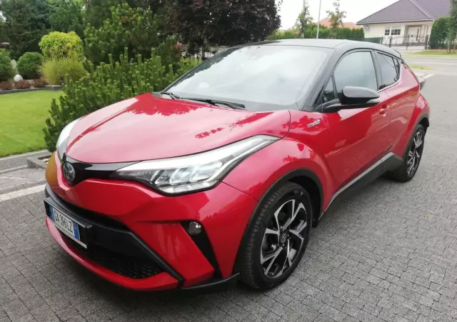 TOYOTA C-HR 