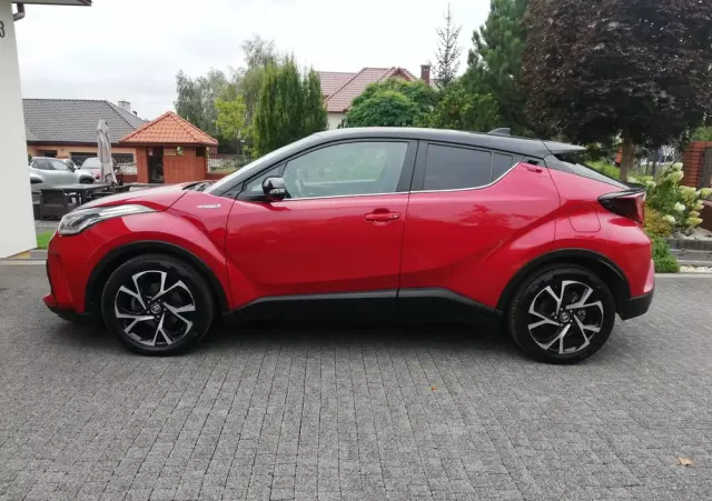 TOYOTA C-HR 