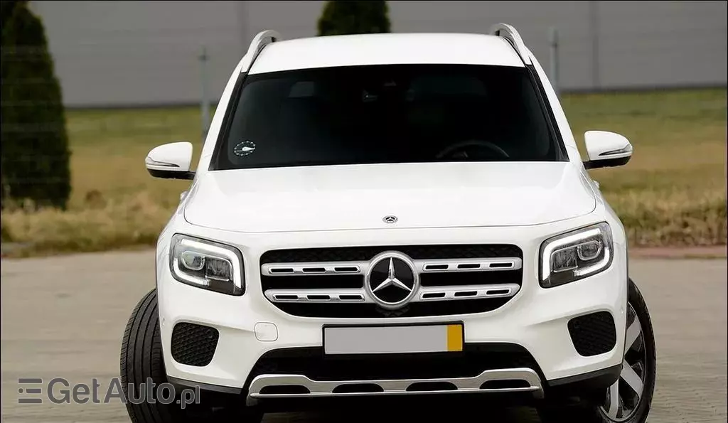 MERCEDES-BENZ GLB 
