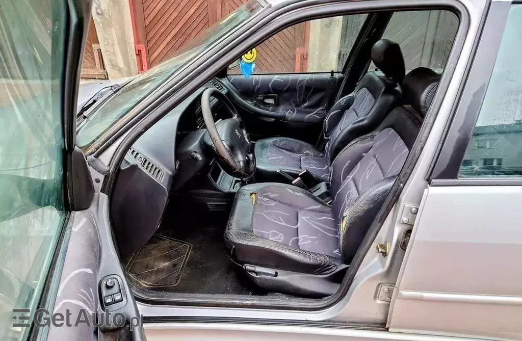PEUGEOT 306 