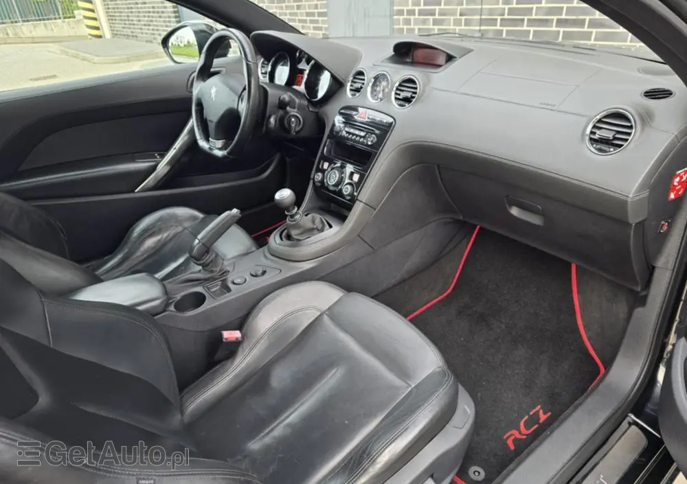 PEUGEOT RCZ 1.6 200 THP