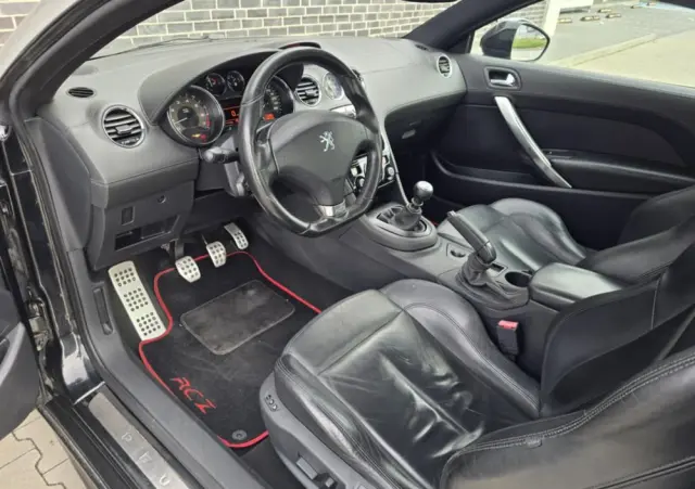 PEUGEOT RCZ 1.6 200 THP