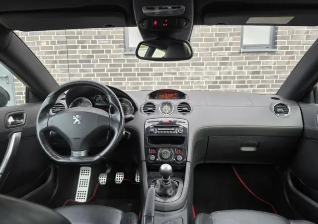 PEUGEOT RCZ 1.6 200 THP