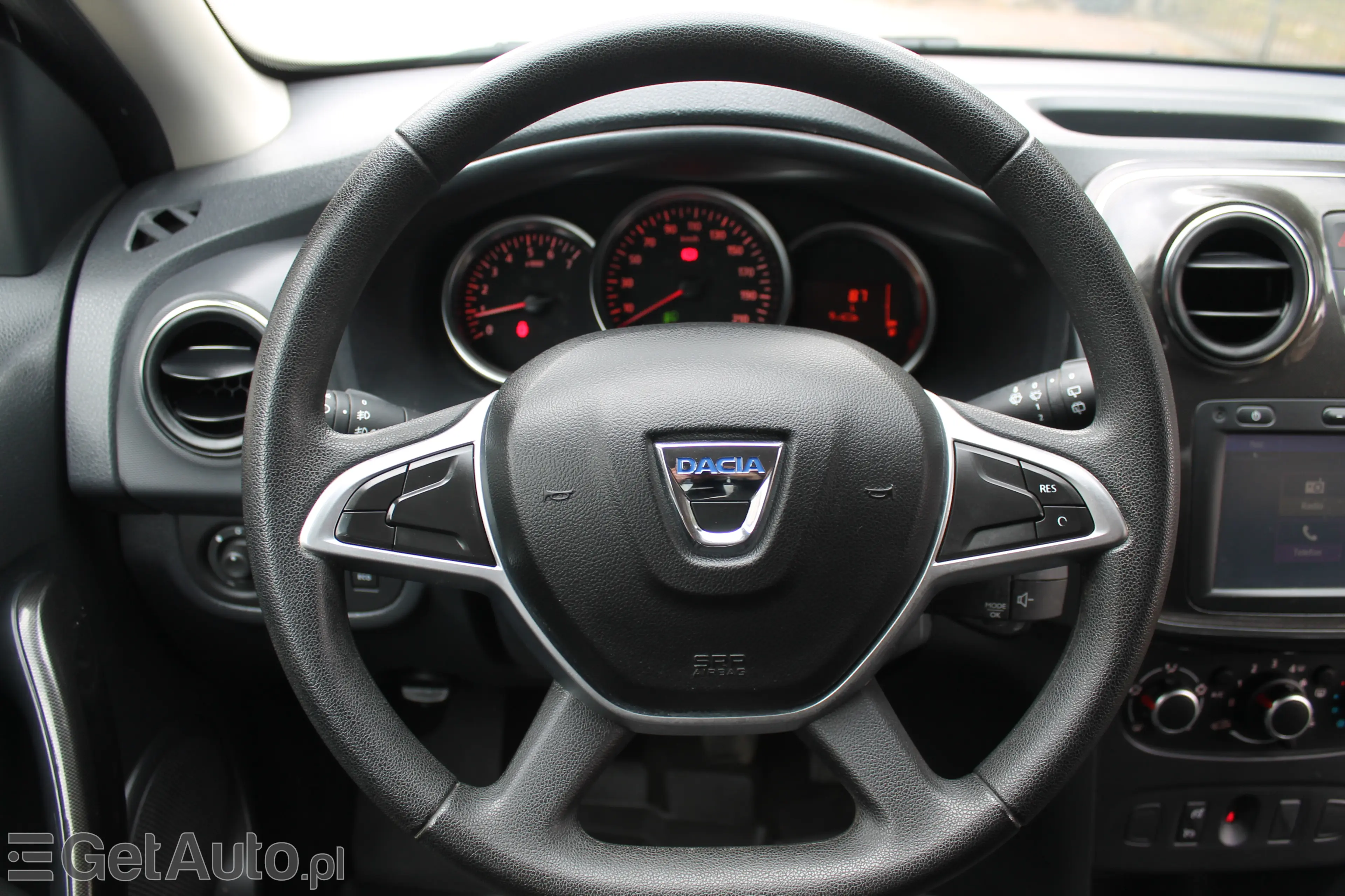 DACIA Sandero Laureate