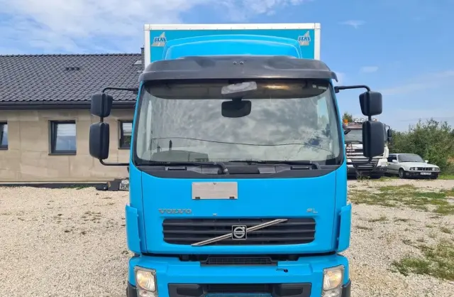 VOLVO FL 