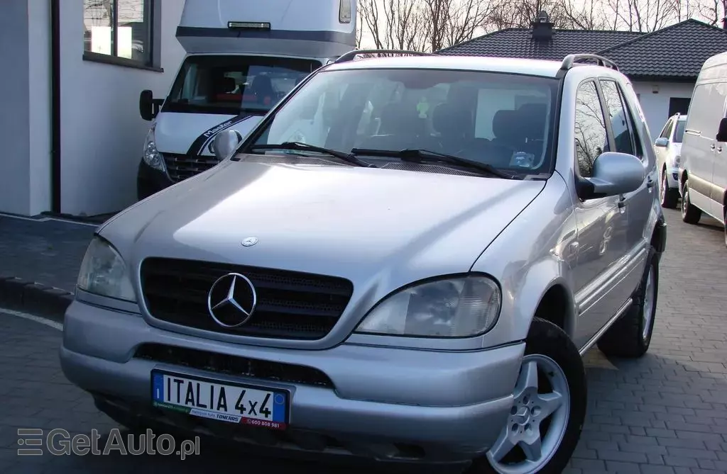 MERCEDES-BENZ Klasa M ML 270 CDI (163 KM) Automatic