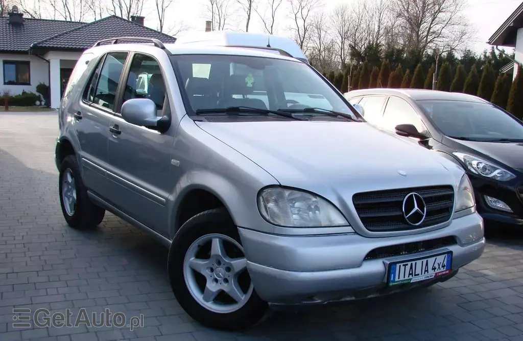 MERCEDES-BENZ Klasa M ML 270 CDI (163 KM) Automatic