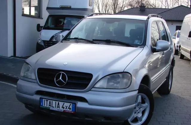 MERCEDES-BENZ Klasa M ML 270 CDI (163 KM) Automatic
