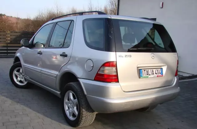 MERCEDES-BENZ Klasa M ML 270 CDI (163 KM) Automatic