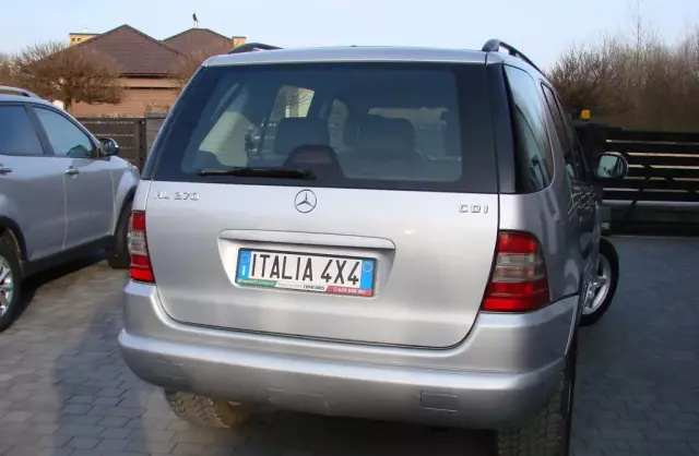 MERCEDES-BENZ Klasa M ML 270 CDI (163 KM) Automatic