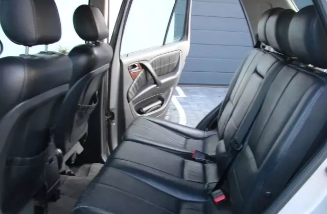 MERCEDES-BENZ Klasa M ML 270 CDI (163 KM) Automatic