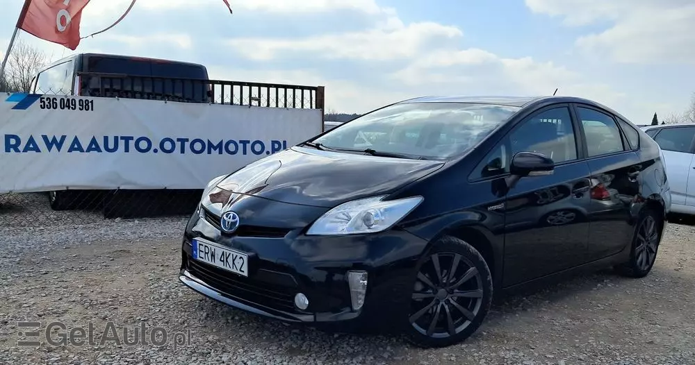 TOYOTA Prius (Hybrid) Life