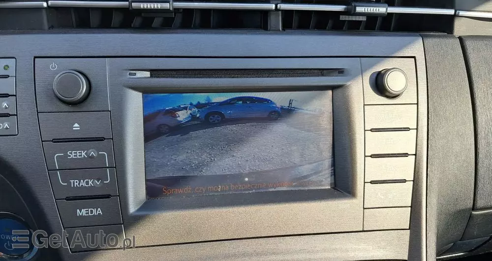 TOYOTA Prius (Hybrid) Life