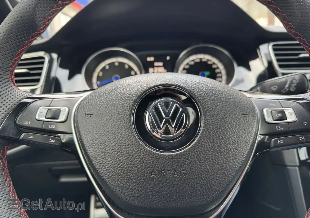 VOLKSWAGEN Golf R 4Motion BlueMotion Technology DSG