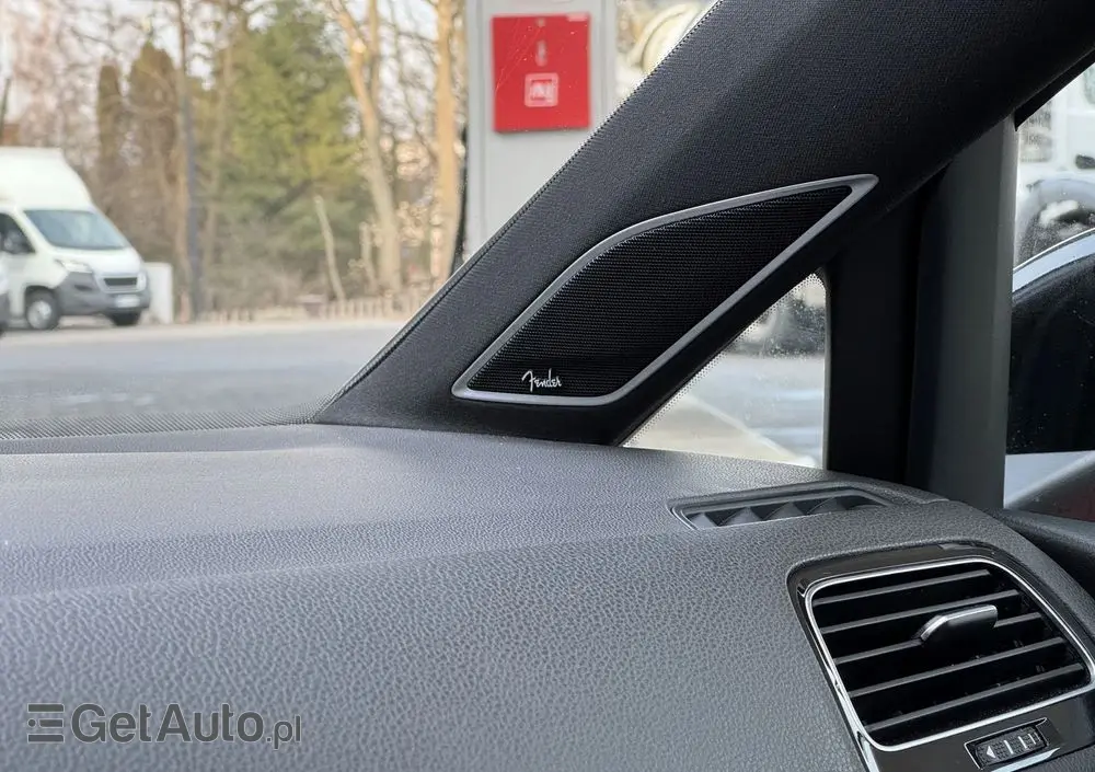 VOLKSWAGEN Golf R 4Motion BlueMotion Technology DSG