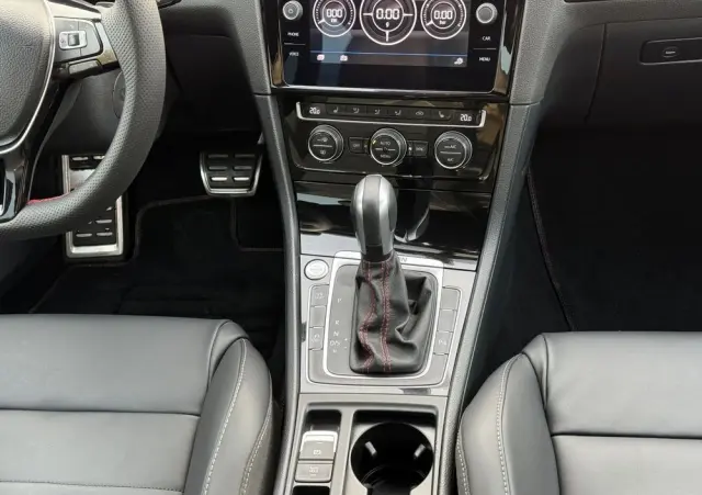 VOLKSWAGEN Golf R 4Motion BlueMotion Technology DSG