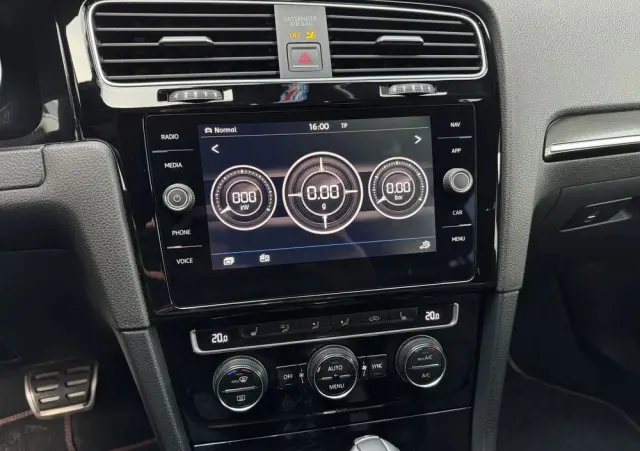 VOLKSWAGEN Golf R 4Motion BlueMotion Technology DSG