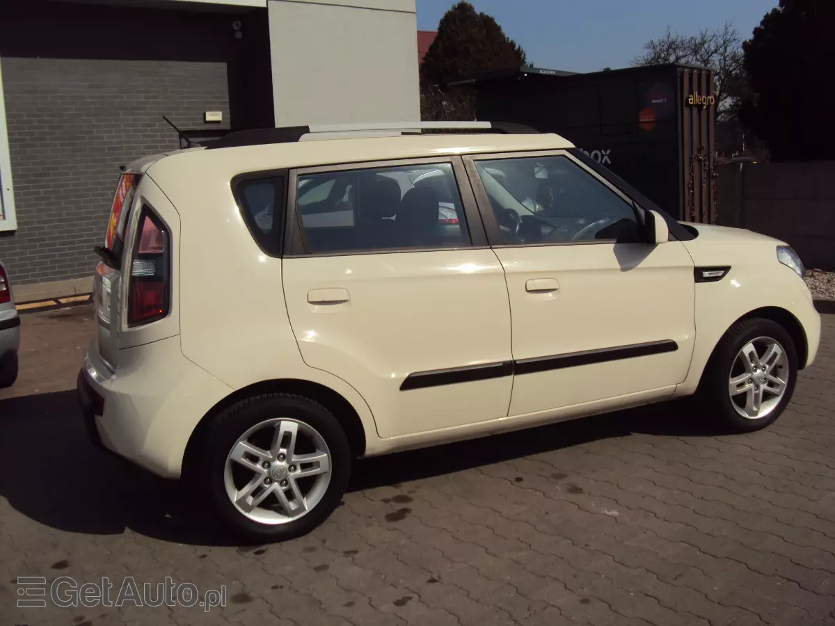 KIA Soul M